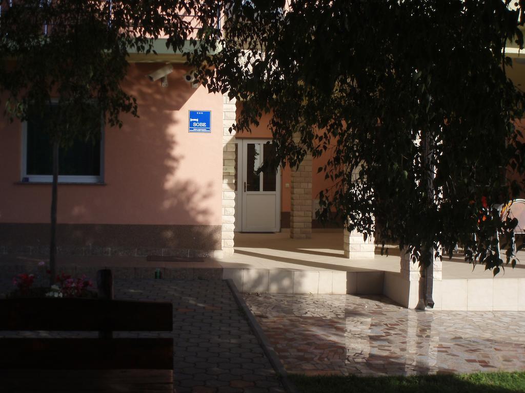 Hotel "Marinko Kozina" - Međugorje Exteriör bild